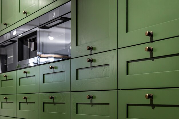Jak prawidłowo konserwować szafy metalowe?
